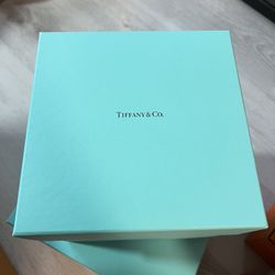 4 Tiffany Box