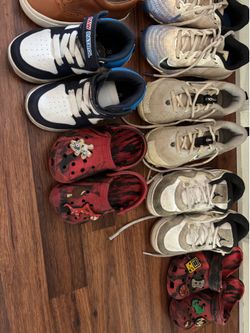 Boys shoes + cleats