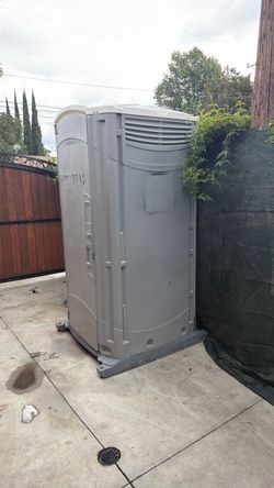 Satalite Porta potty for sale