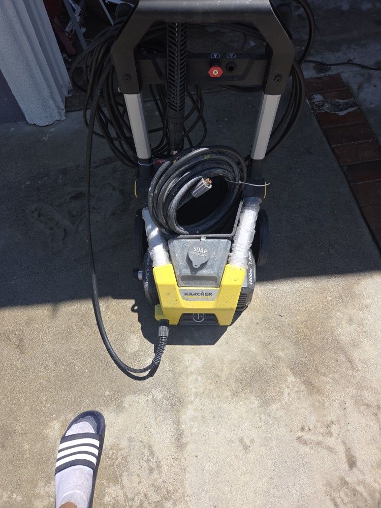 1800 hundred p s I electric power washer
