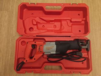 Milwaukee 12 amp sawzall reciprocating sawkit w/carring case