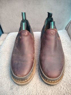 Georgia Giant oil and slip resistant mens loafer.