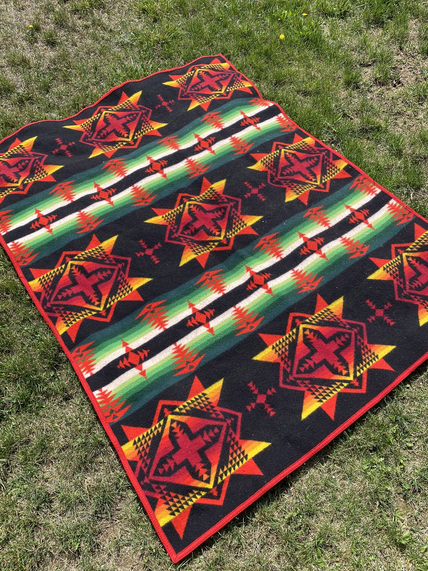 Pendleton Beaver State Reversible Indian Wool Blanket