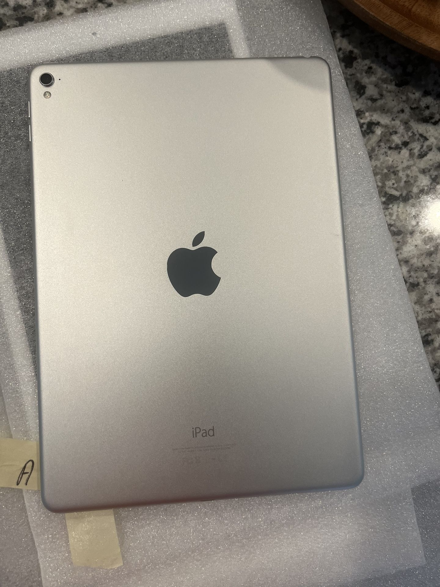 iPad Pro 9.7 32GB Silver (Wi-Fi)