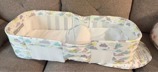 Baby Delight Portable Infant Bassinet