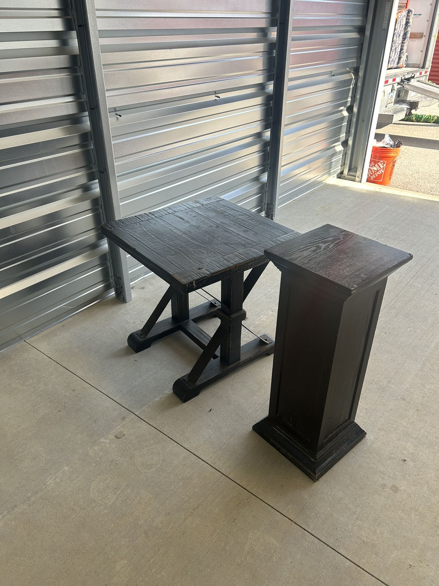 Table And Small Pillar