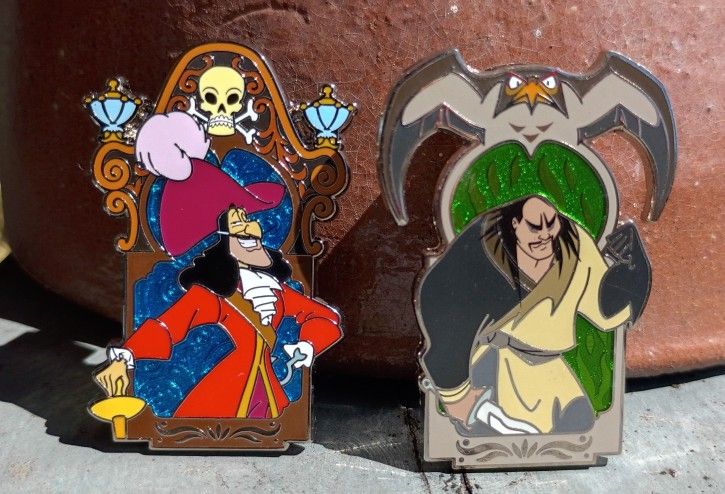 *NEW* Disney Villains Pin Pair (Captain Hook/Shan Yu)