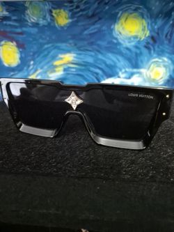 Men ans woman sunglases