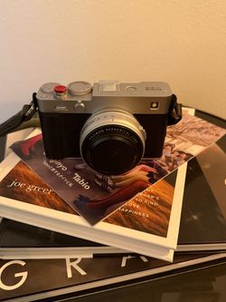 Fujifilm X-E5 w/ 23mm 2.8