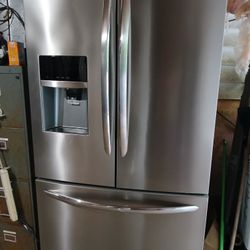 Frigidaire gallery Refrigerator 