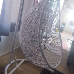 EGG HANGING CHAIR WITH STAND 