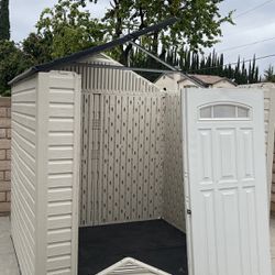 Rubbermade 7x7 Shed - $500 OBO