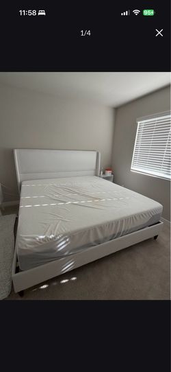 King size Zinus cooling memory foam mattress