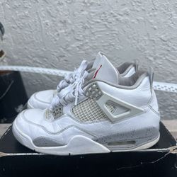 Size 7.5 - Jordan 4 Retro White Oreo
