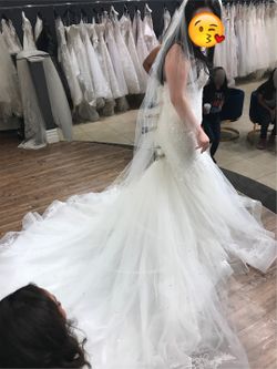 NEVER WORN Wedding dress 