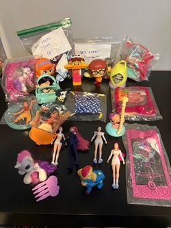 Toy Lot Doorables/ Tsum