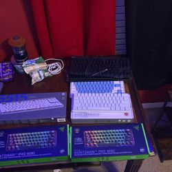 Keyboards For Sale  Lmk On A Price And We Work Something Out 