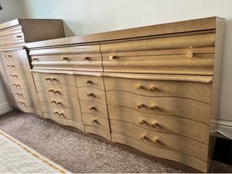 Vintage Harmon Dresser Set!
