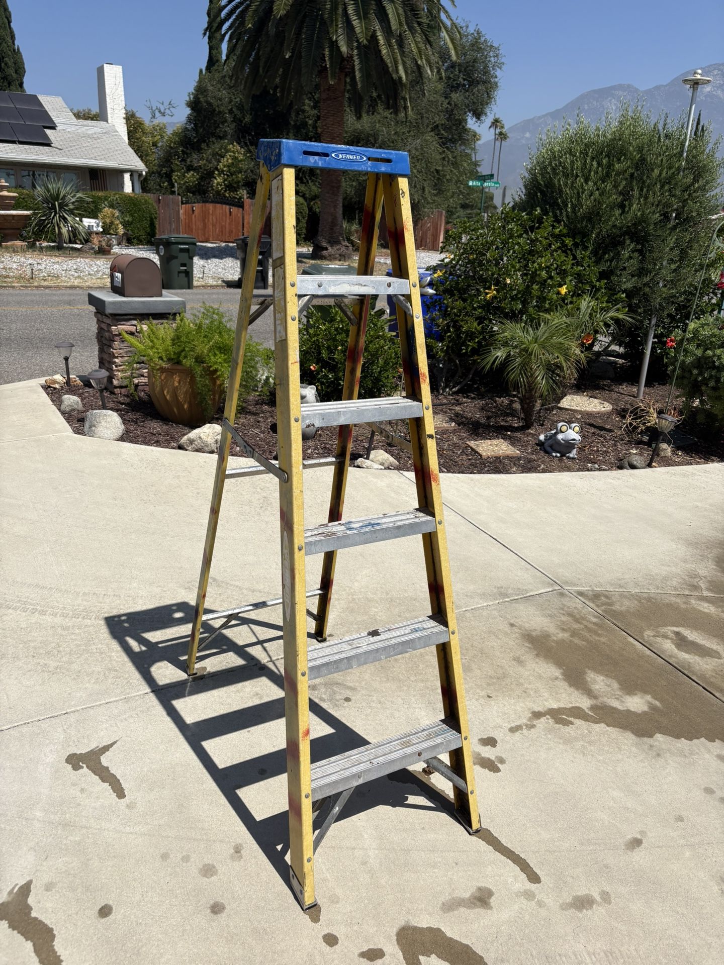 6 Feet Werner Fiberglass Ladder