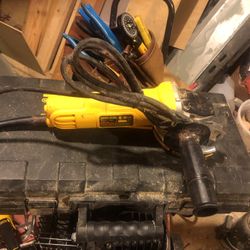 DeWalt 4-1/2 grinder 