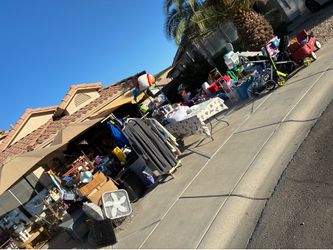 Yard sale Saturday Mayo 5.30 20.26 de 7am .a4 omen 1816 s82 nd ave Phoenix 85043