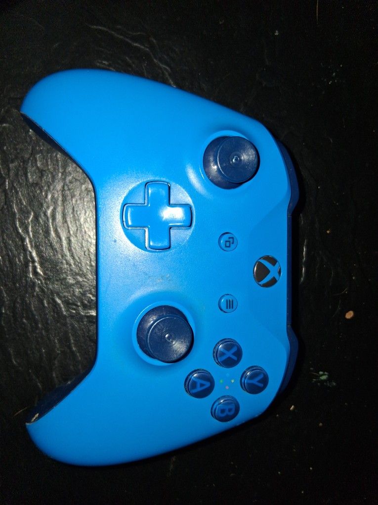 Xbox One And Xbox S Series Controller