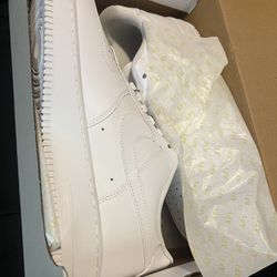 White Air Force 1’s (NEW)