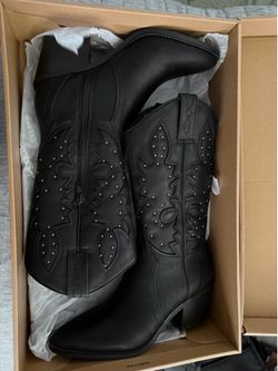 MIA cowboy boots