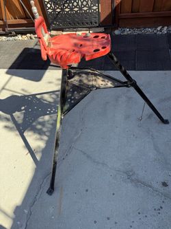 RIDGID 40-A Portable Tristand