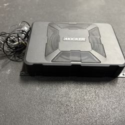 Kicker 11HS8 Hideaway Compact 8in Powered HS8 Sub Box