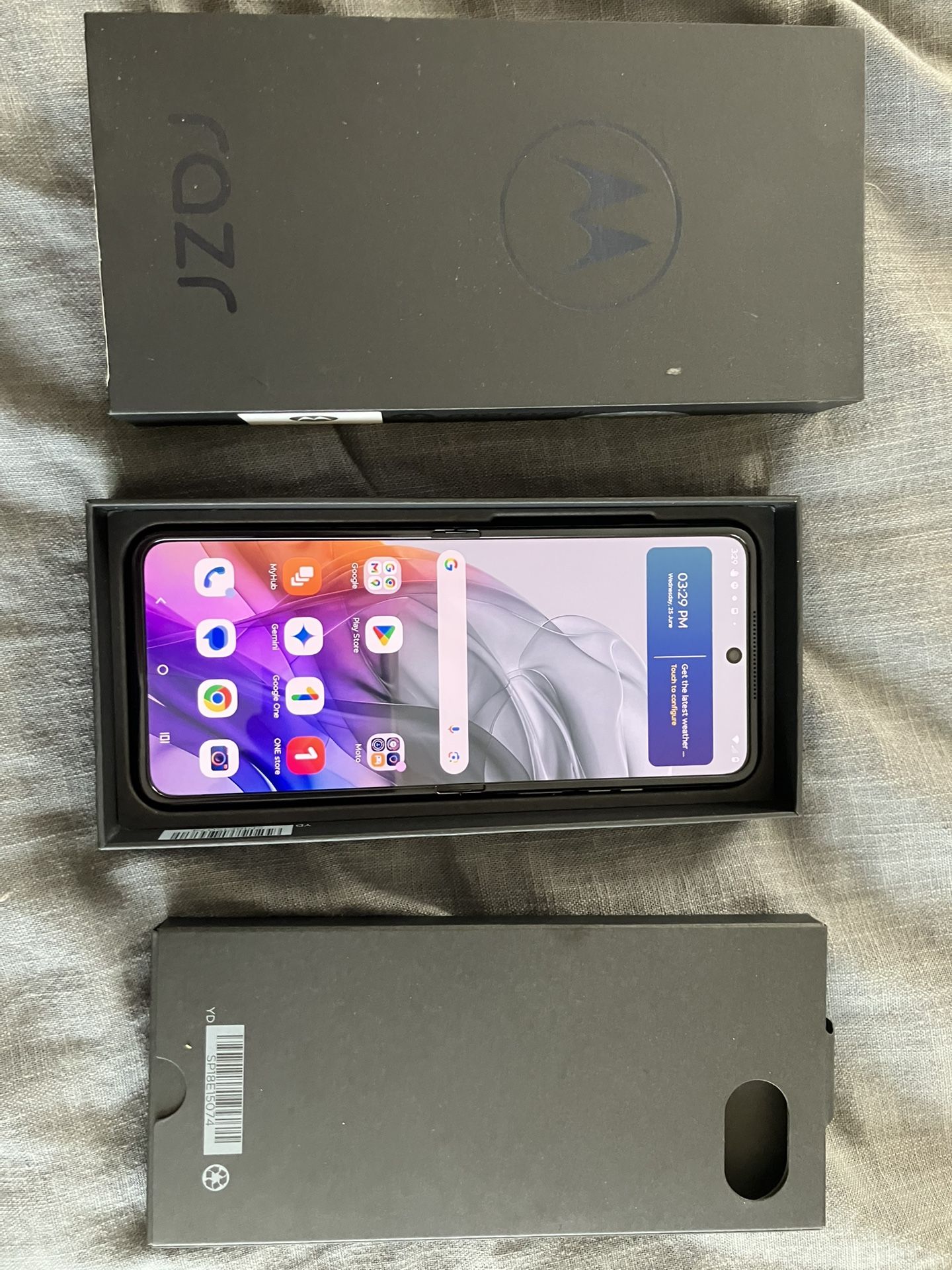 New Moto RAZR 5G 256GB Unlocked