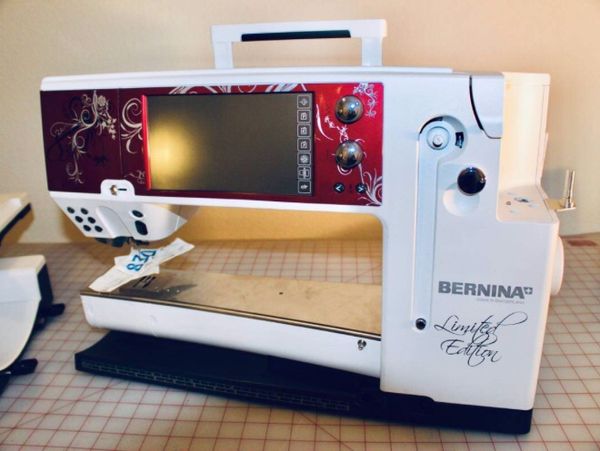 Bernina 830 Limited Edition Embroidery And Sewing Machine Bernina 830 Limited Edition Embroidery And Sewing Machine