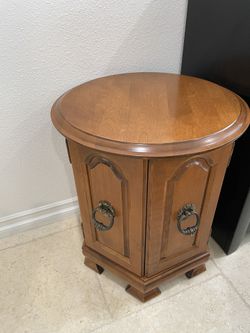 Antique Traditional Table With Storage