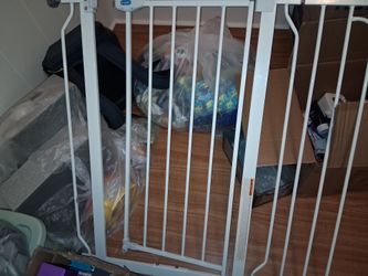 Baby Gate doesn't work at our new house