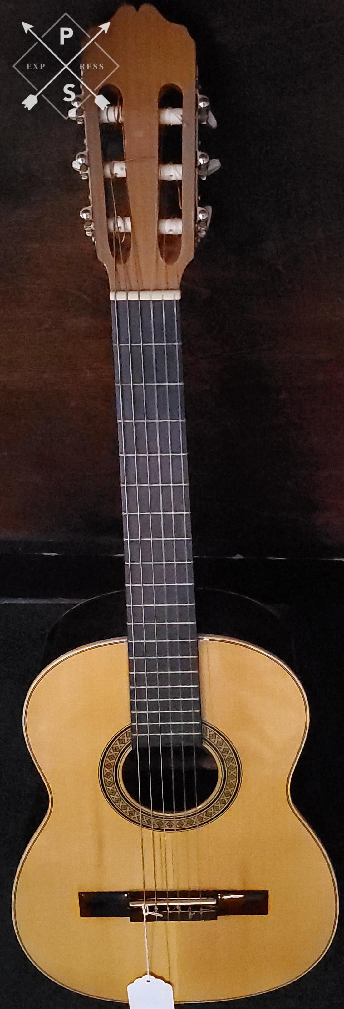 Artesano Requinto Acoustic guitar