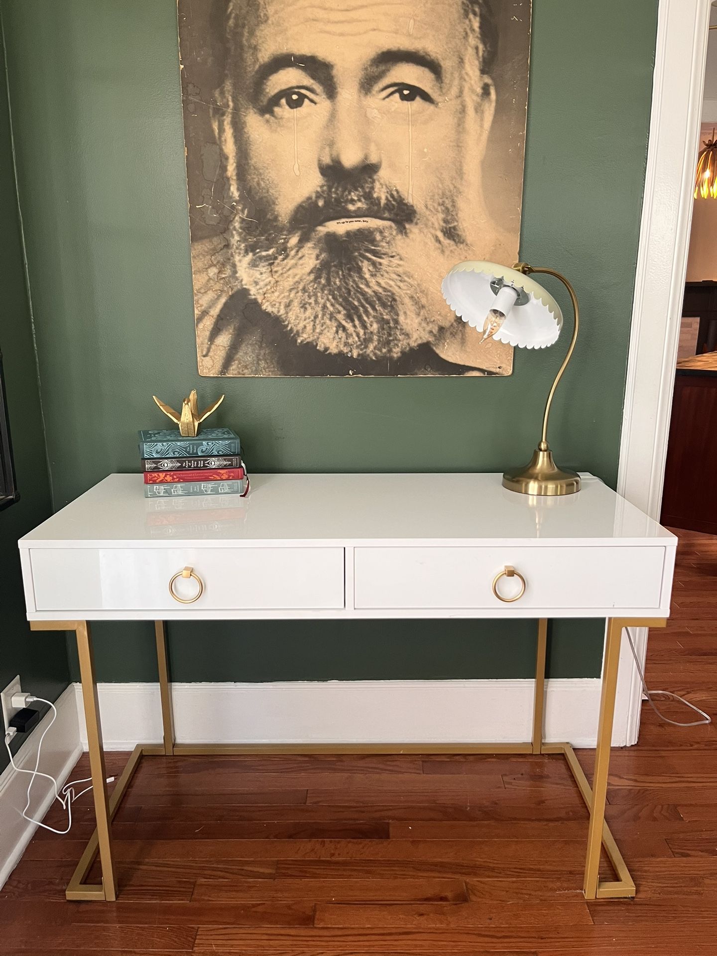 White Lacquered Desk