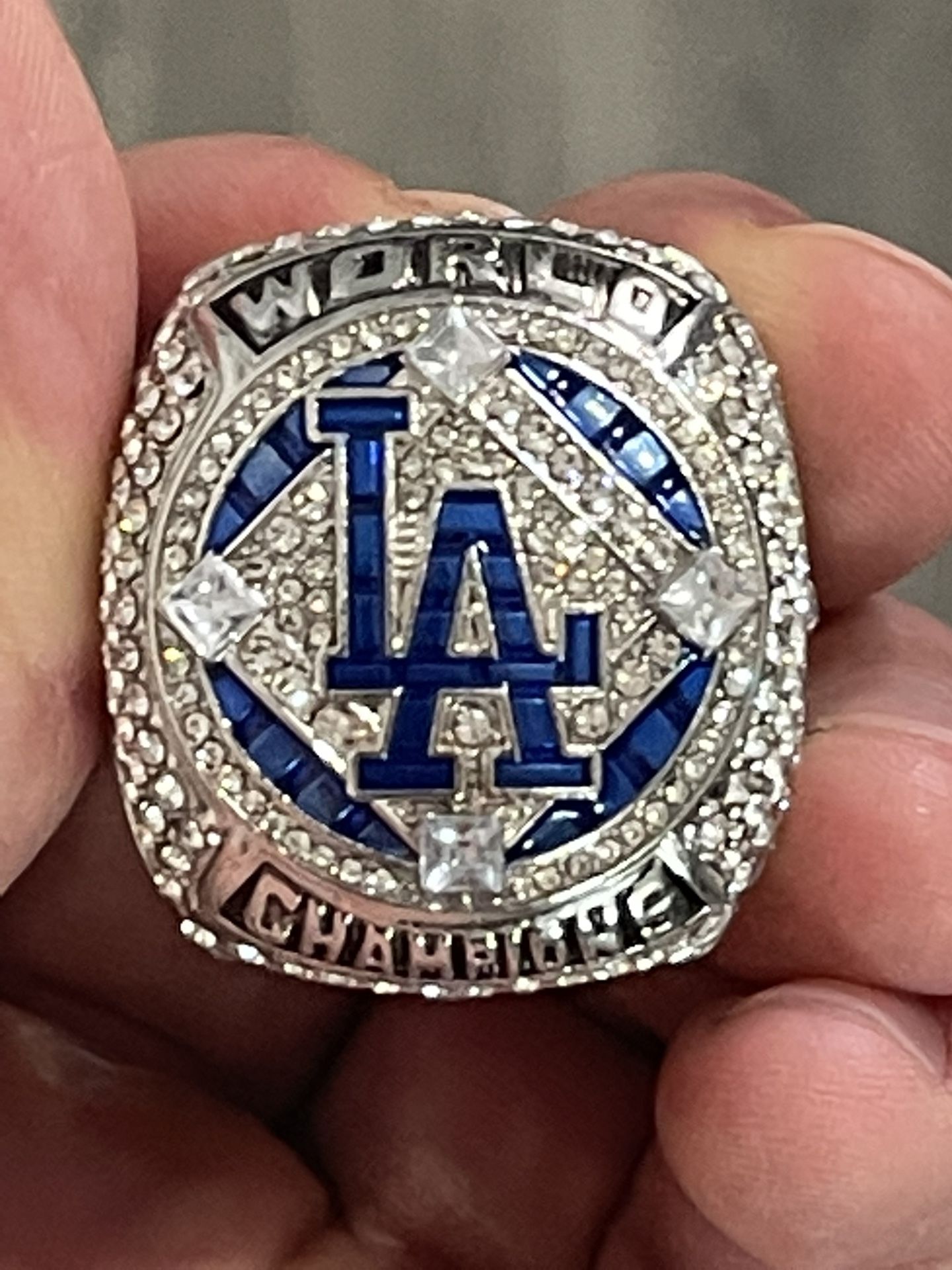 Los Angeles Dodgers World Series Rings for Sale in Fontana, CA