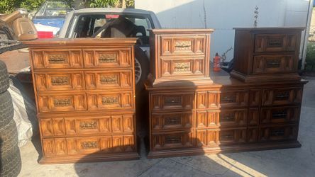 Good quality Four Piece bedroom set, Dressers and night stand