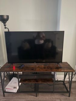 ONN Roku TV Flat Screen Television