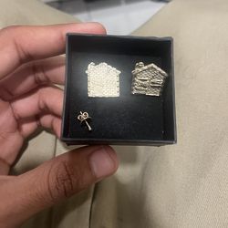 Big 10k trap house earrings 🏚️