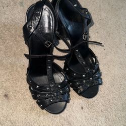 Gucci Black Sandals  RUNS SMALL. 