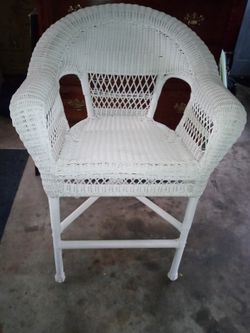 Extra Large High Wicker Chair