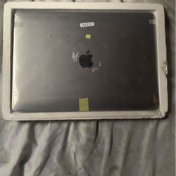 Apple Laptop 