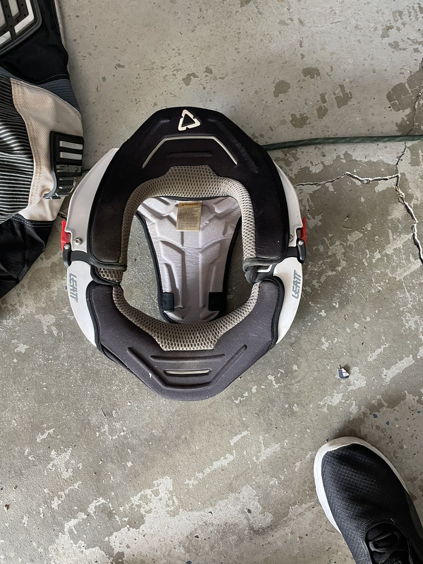 Neck brace Liette