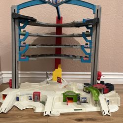 Hot Wheels Ultimate Garage Play set