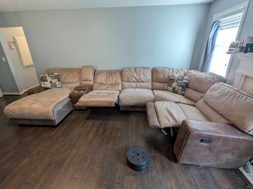 Badcock Pasadena sectional