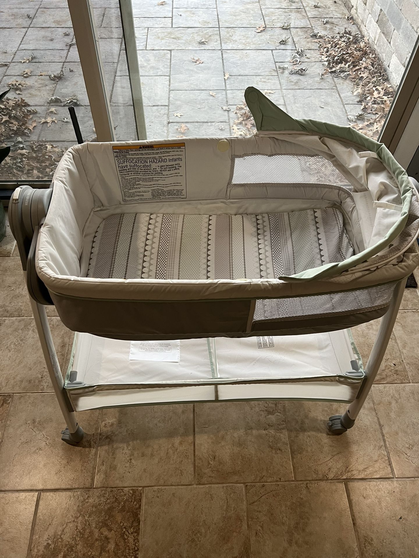 Graco Dream Suite Bassinet