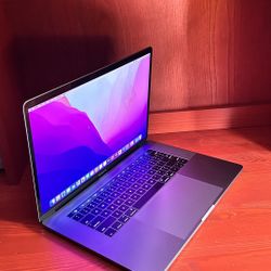 Apple Macbook Pro 15” Retina, Touch Bar, I7, 16GB RAM 512GB SSD $460