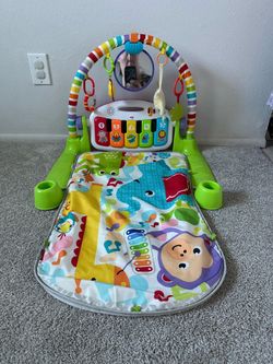 Fisher-Price Kick 'n Play Piano Gym