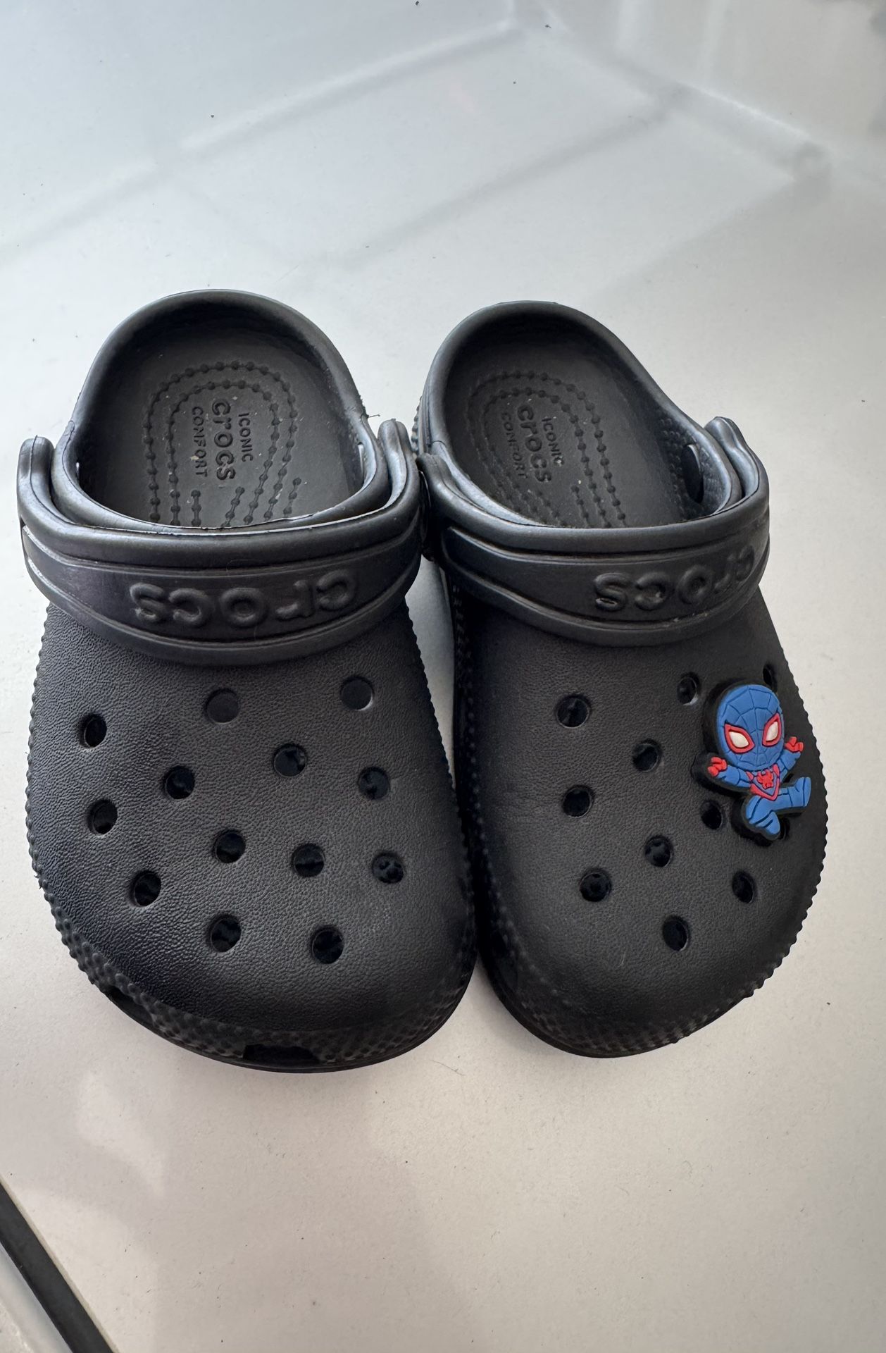 Toddler Crocs Size 8C